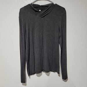 Leo & Nicole woman's shirt size Large